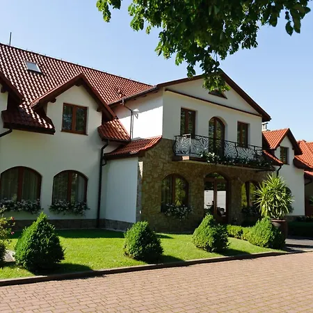 Hotel August